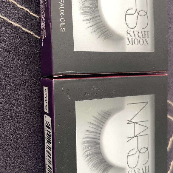 NARS Sarah Moon Eyelashes - New in box, never opened. Numéro 10 - 2420 - Picture 3 of 8